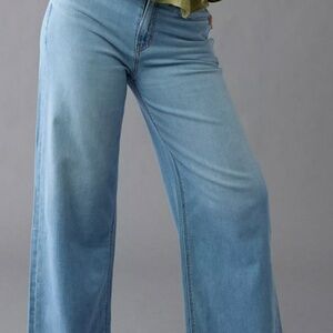 AE Dreamy Drape Stretch Curvy Super High-Waisted Baggy Wide-Leg Jean 4S